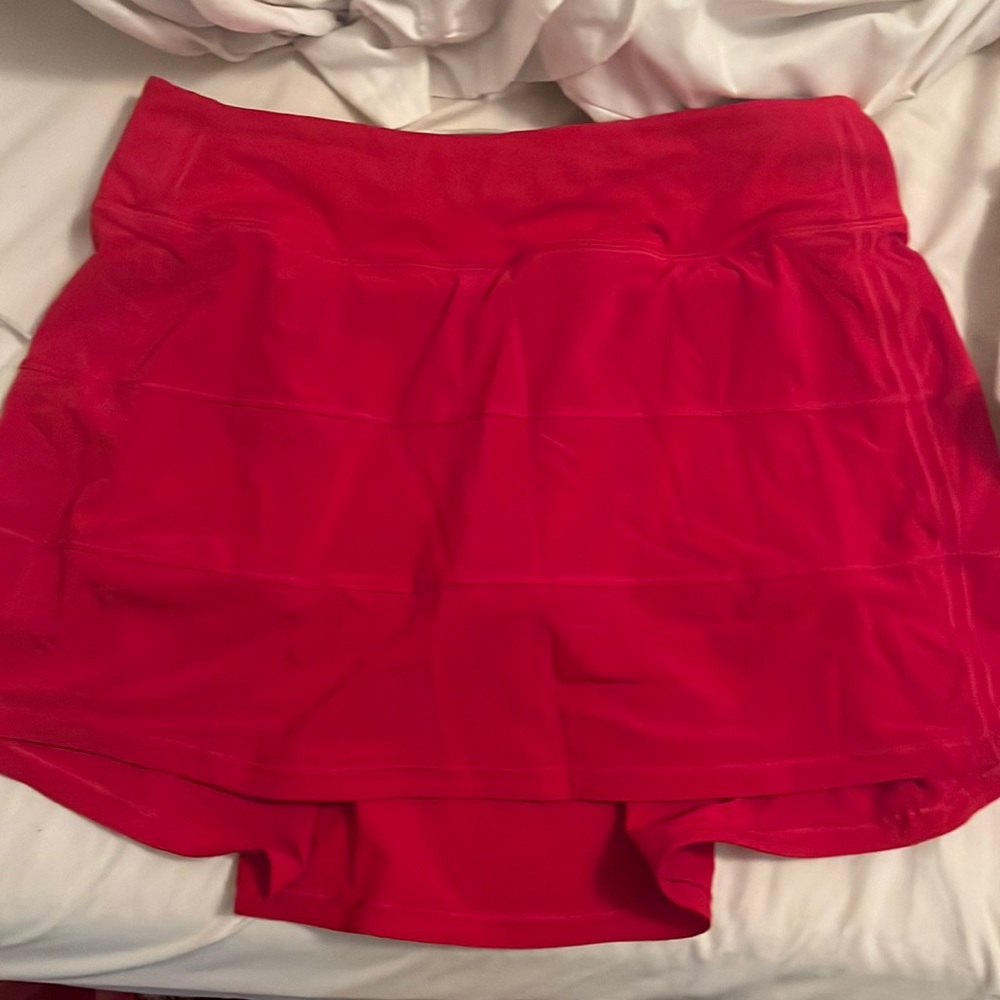 red lulu skirt long size 6 worn like 3x
